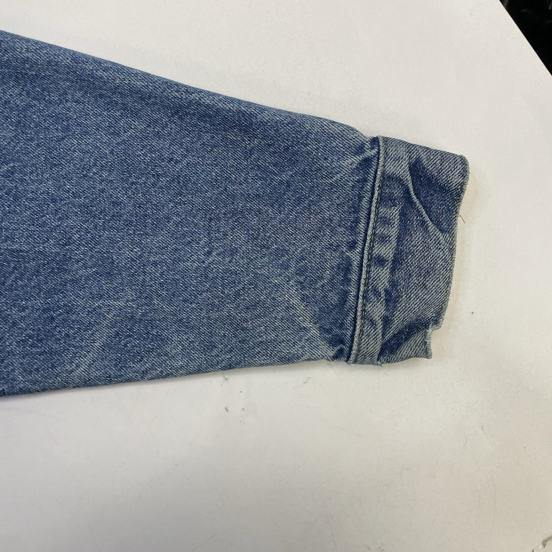Vintage Levi's Denim Trucker Jacket Size Large 70507 0214