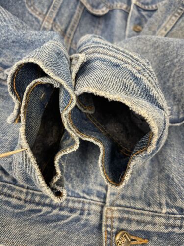 Vintage Lee Storm Rider Denim Trucker Jacket Size Large Blue Blanket Lined
