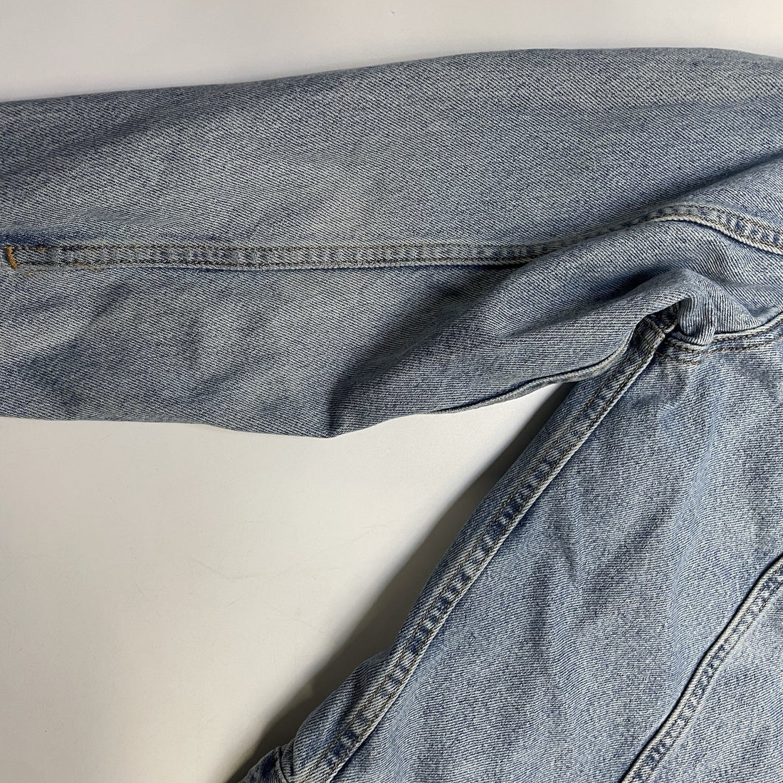 Vintage Levi's Denim Trucker Jacket Size Large 70507 0389